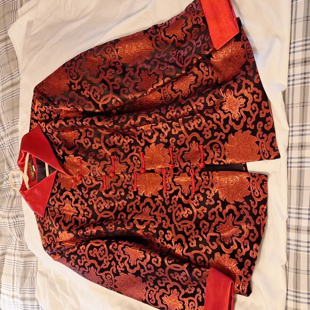 Gaxing dress coat.